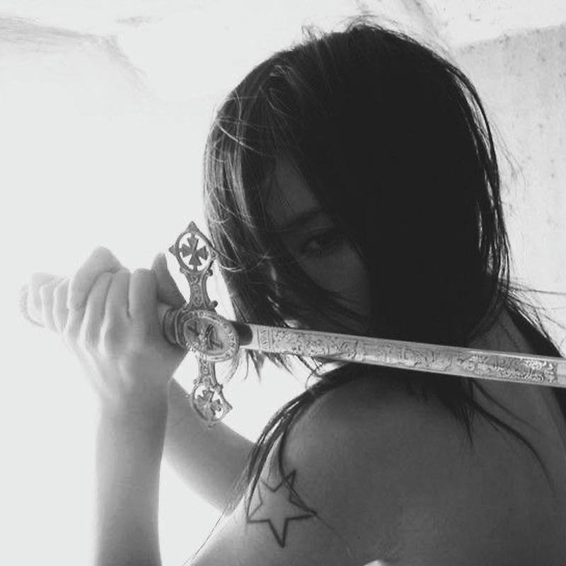Badass Anime Girl PFP